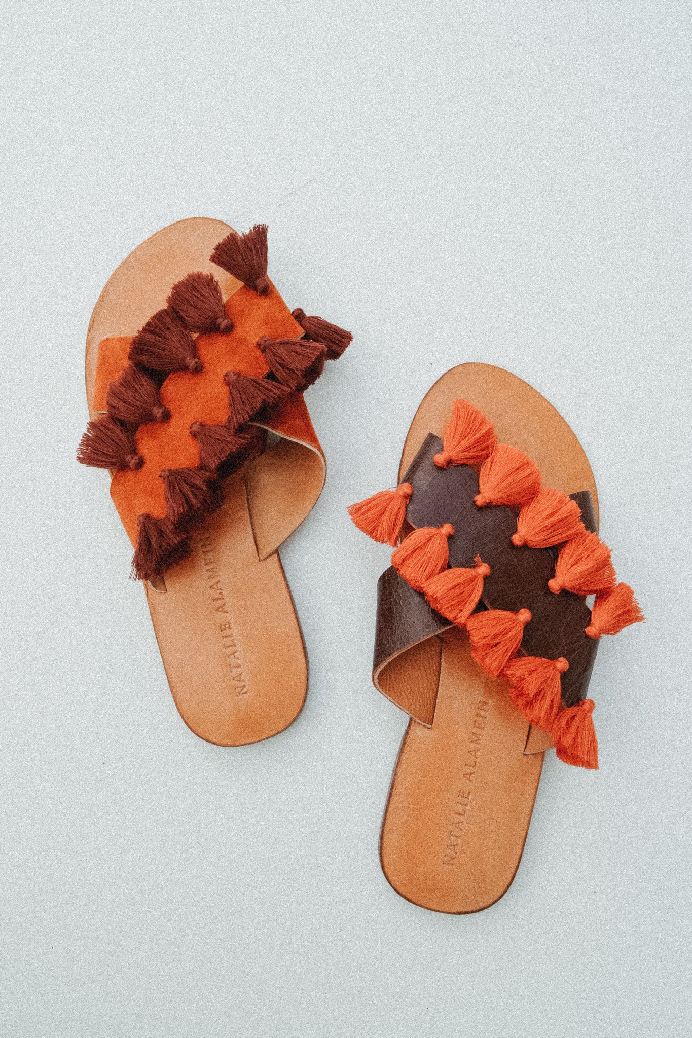 CINNAMON AND BURNT HENNA MISMATCH SLIDE