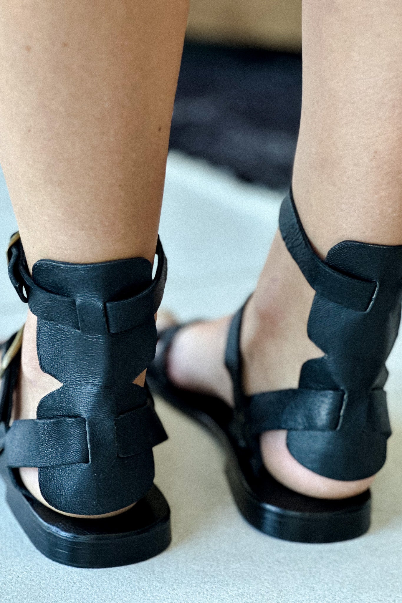 GRECIAN SANDALS SAMPLE SIZE 8
