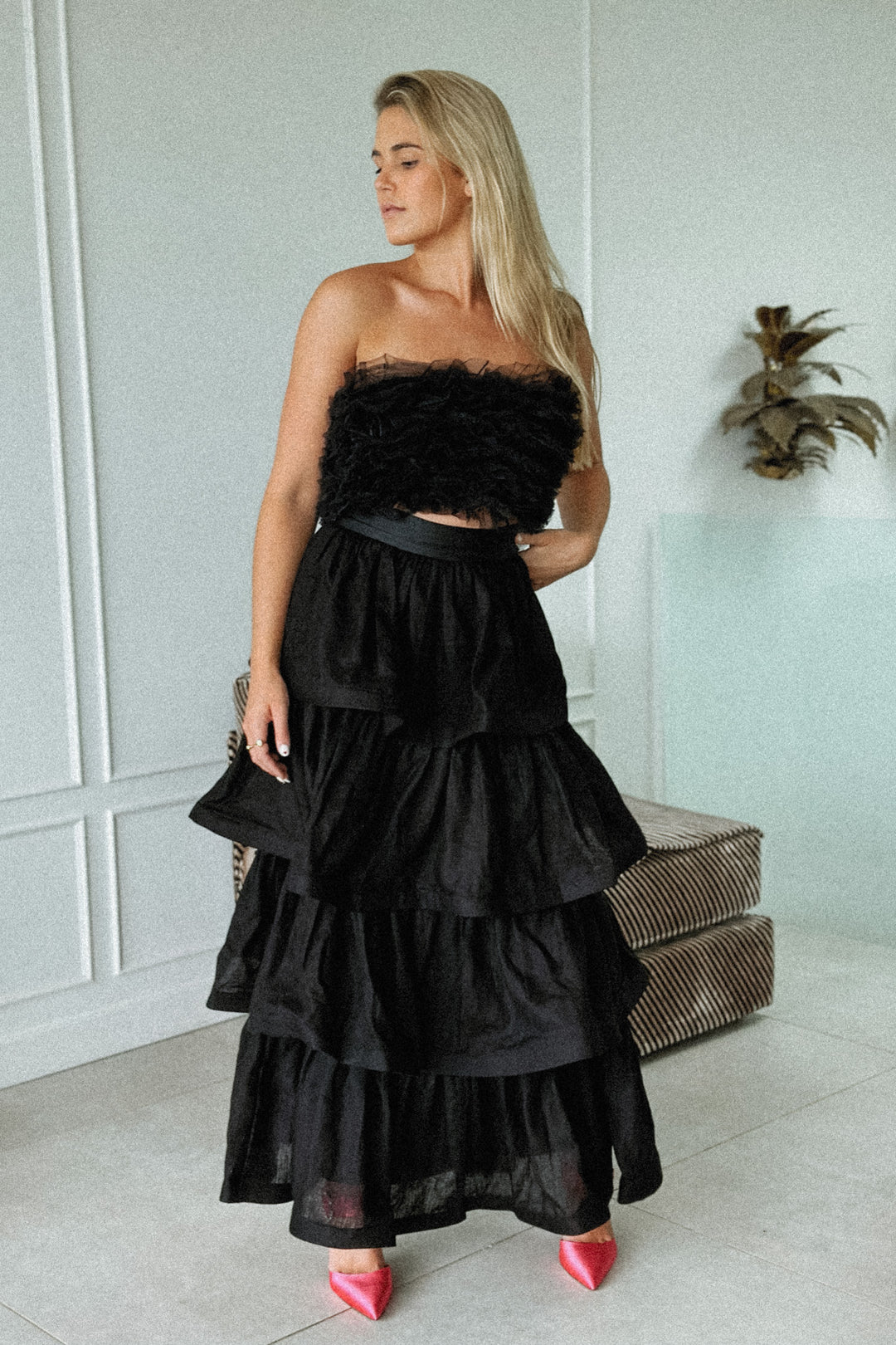 LA DAME MIDNIGHT BLACK SIGNATURE RUFFLE SKIRT