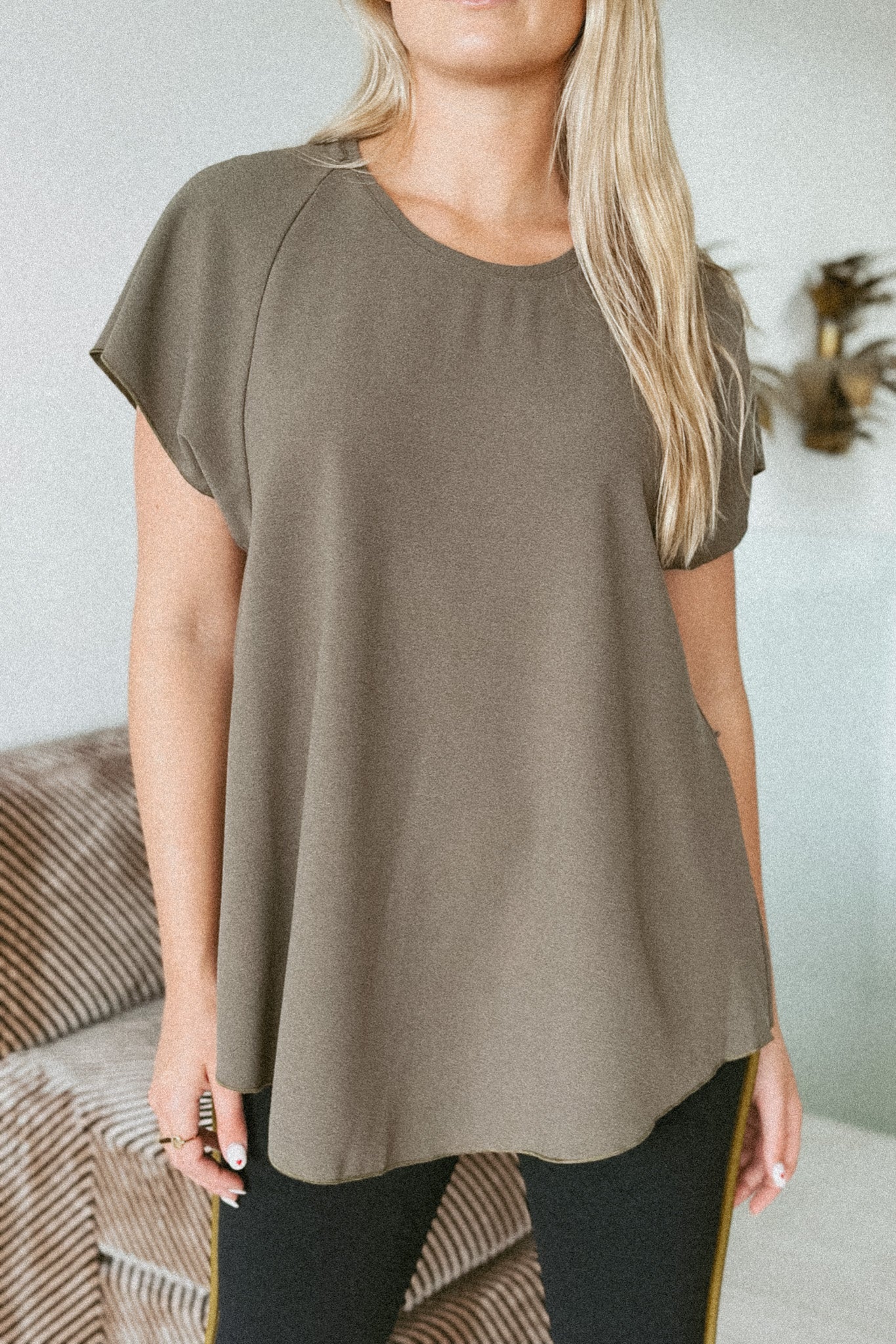 LA DAME TAILORED BLOUSE KHAKI GREEN