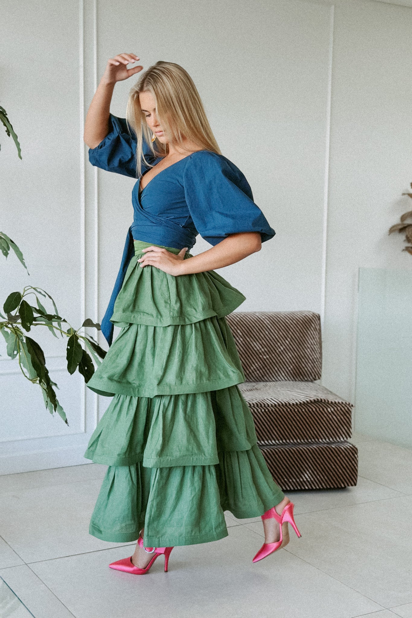 LA DAME FRENCH NAVY WRAP TOP