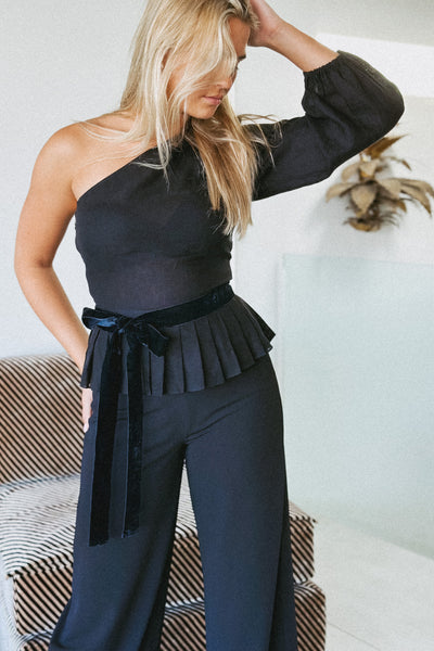 LA DAME OFF THE SHOULDER TOP