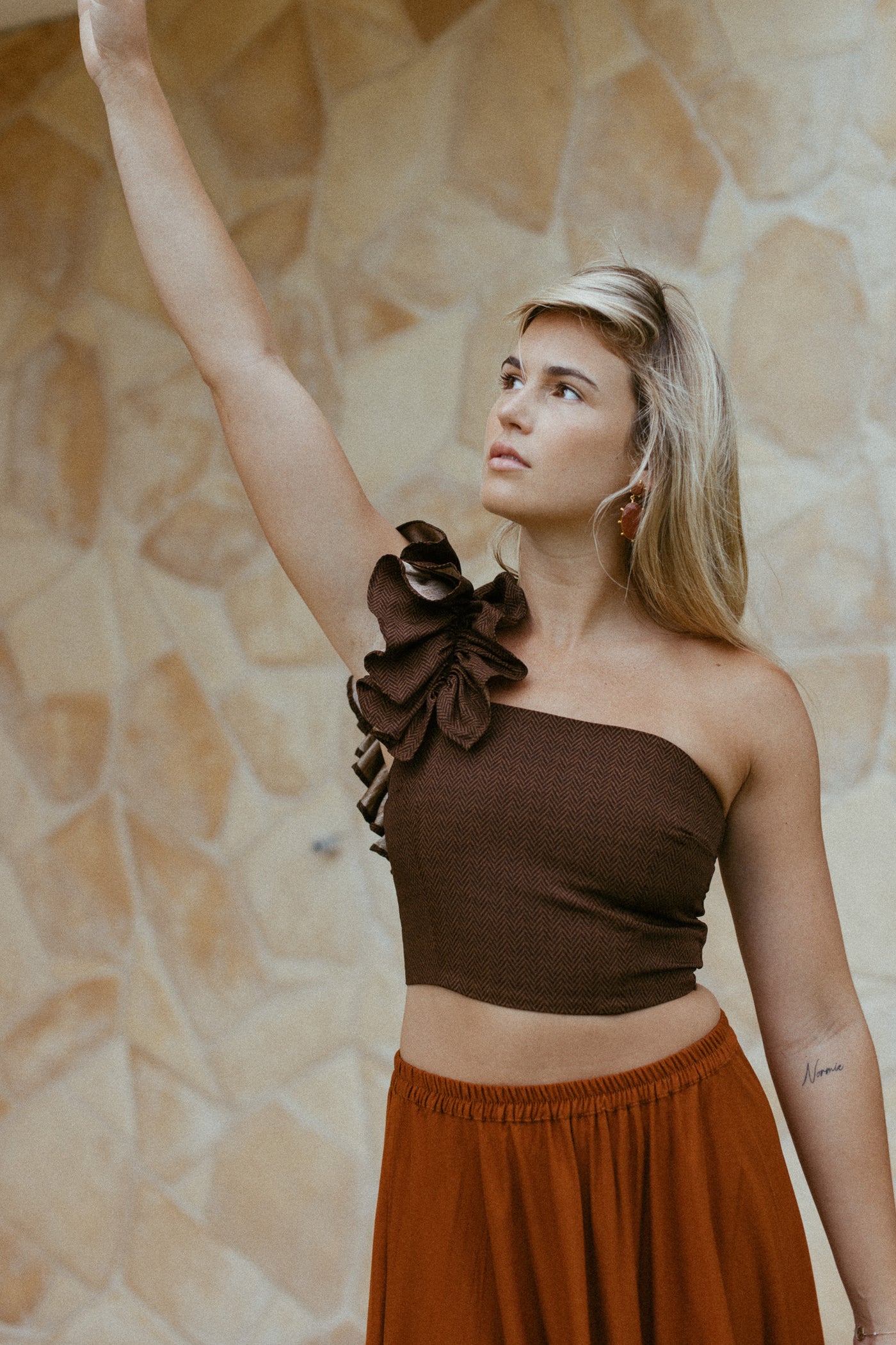 ROSIE TOP HERRINGBONE BROWN