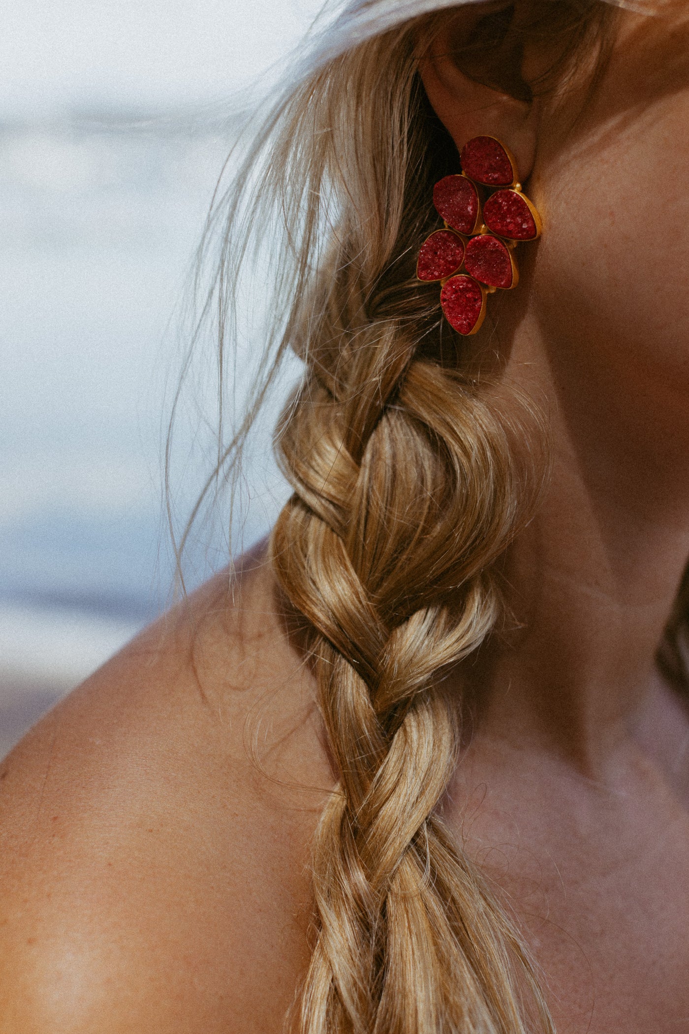 EBONY WINE RED EARRINGS