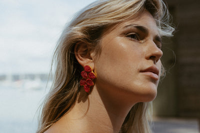 EBONY WINE RED EARRINGS