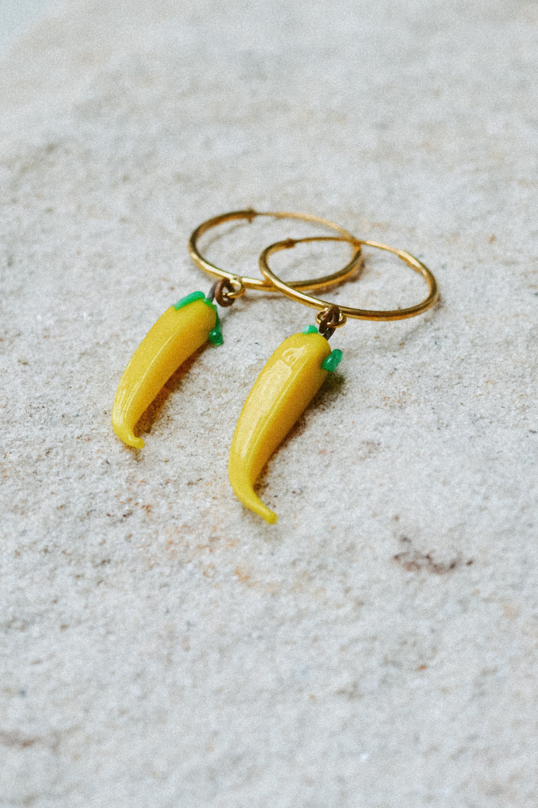 The banana fruit hoops