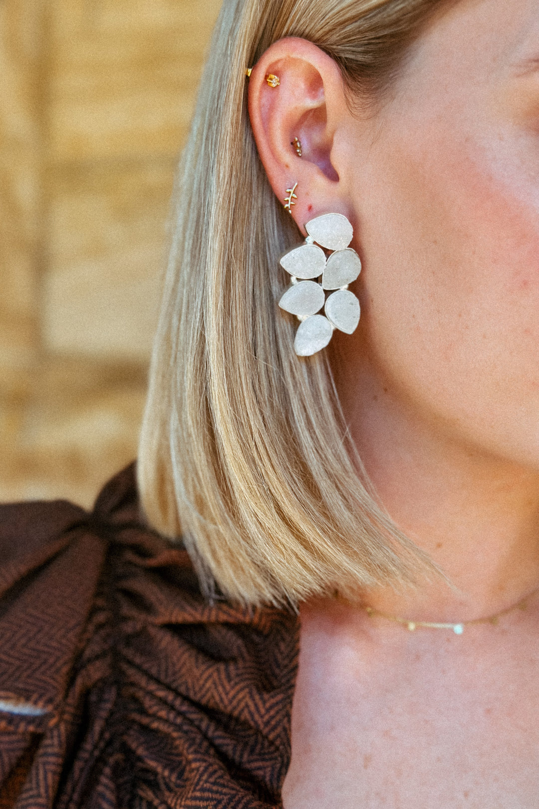 EBONY WHITE FROST EARRINGS SILVER