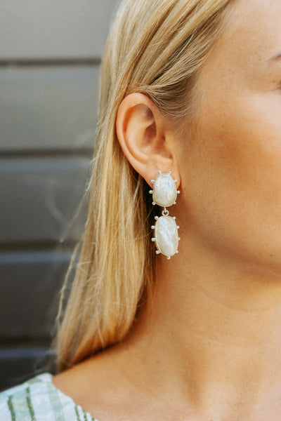 FERONIA PEARL EARRINGS SILVER
