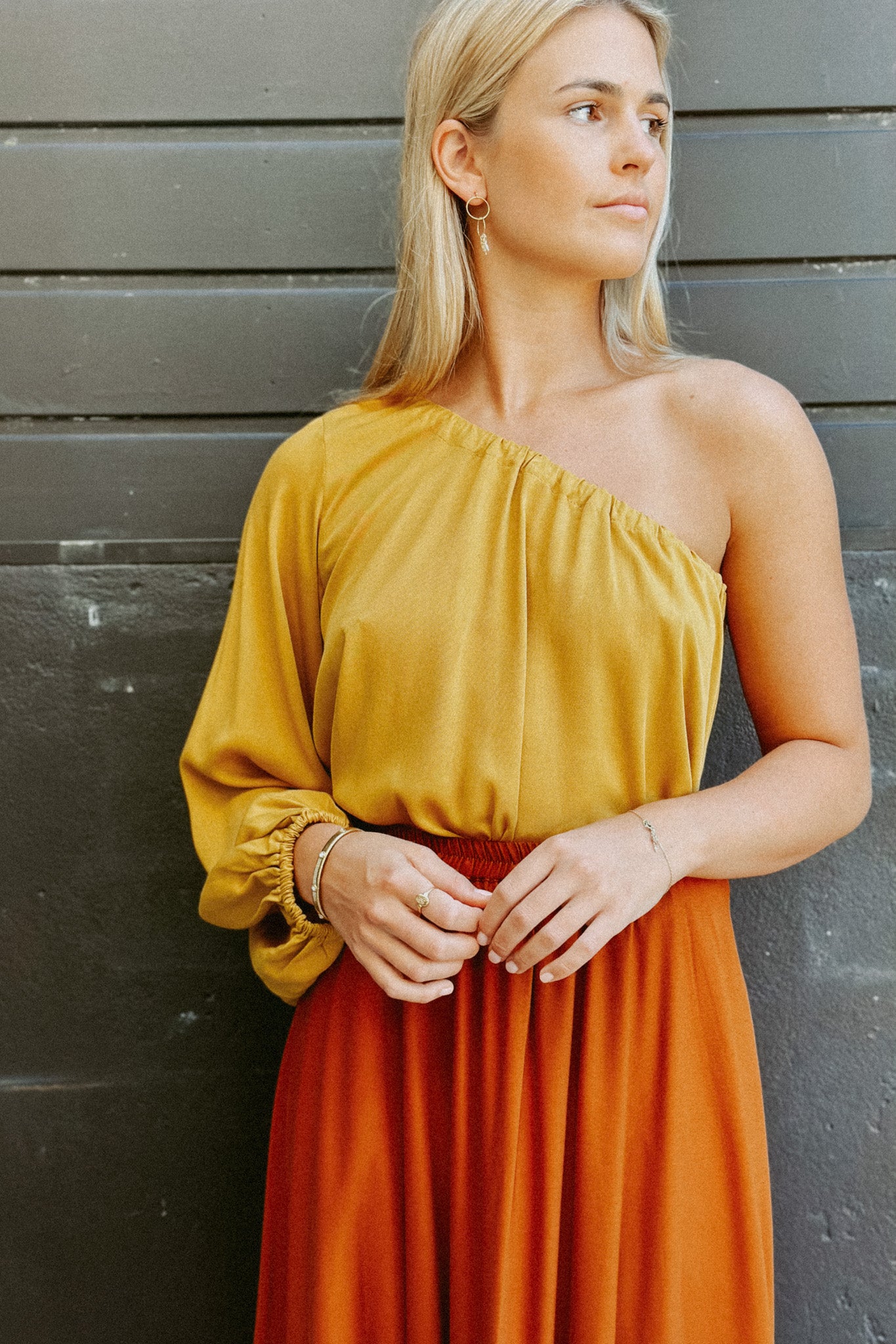JAYA OFF SHOULDER TOP MANGO