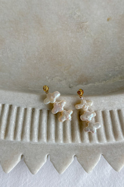 DEMI PEARL EARRINGS