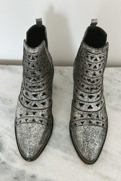 THE COACHELLA BOOT SILVER