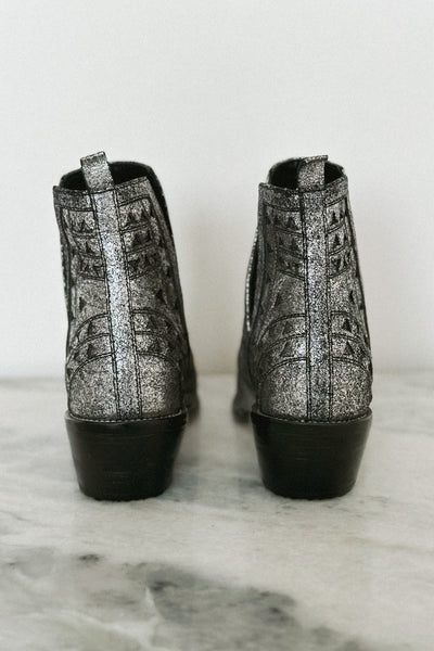 THE COACHELLA BOOT SILVER