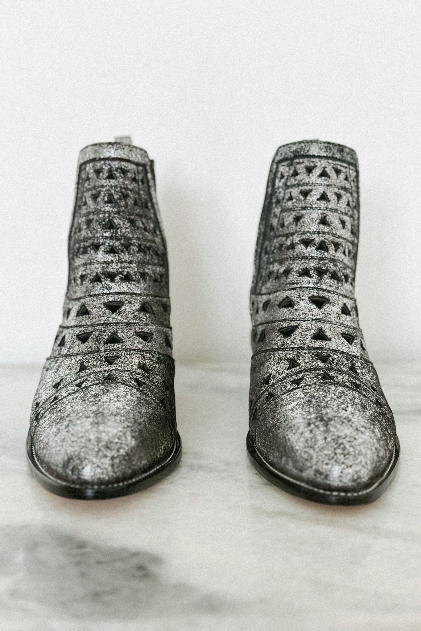 THE COACHELLA BOOT SILVER